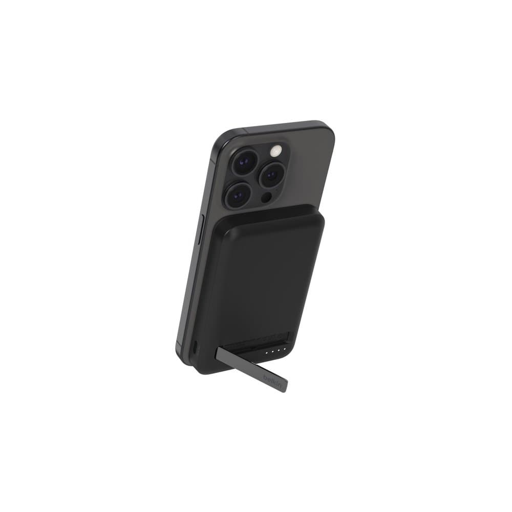 Belkin 8K Qi2 MagSafe Powerbank with Kickstand